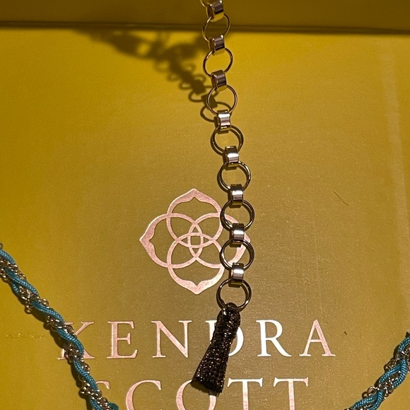 Kendra Scott - Picture 3 of 5
